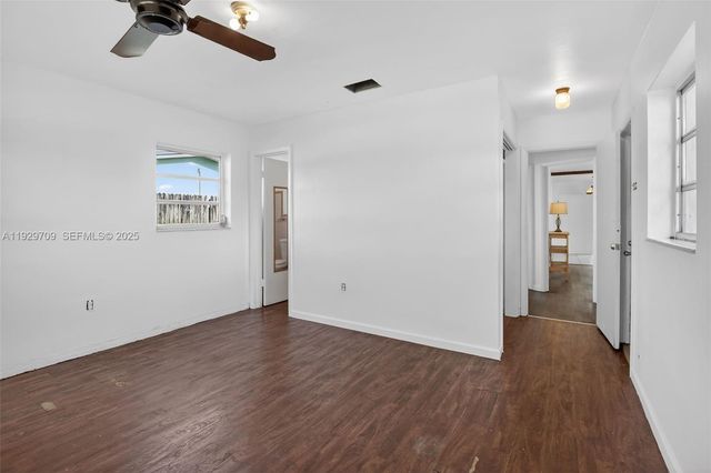 6560 Sherman St, Hollywood, FL 33024