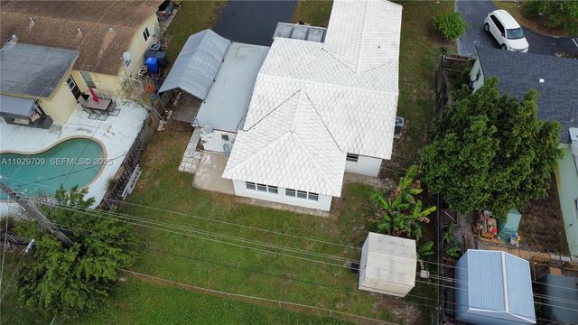 6560 Sherman St, Hollywood, FL 33024