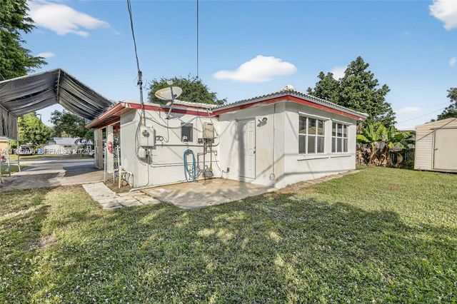 6560 Sherman St, Hollywood, FL 33024