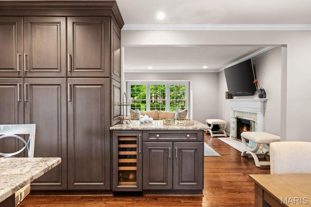 38 Whitehall Court, Brentwood, MO 63144