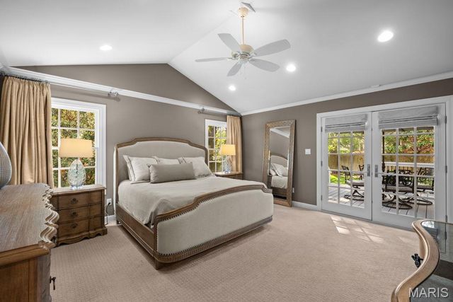 38 Whitehall Court, Brentwood, MO 63144