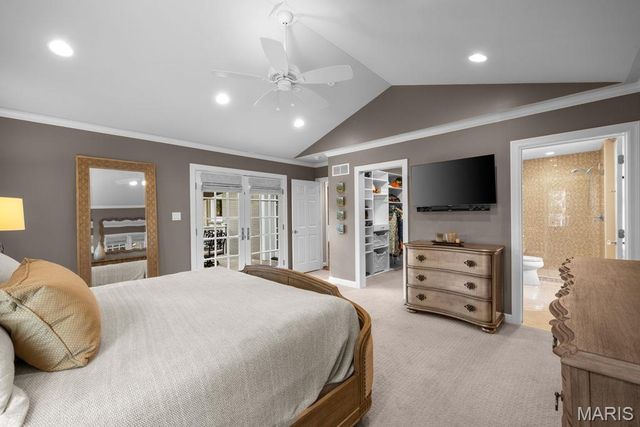 38 Whitehall Court, Brentwood, MO 63144