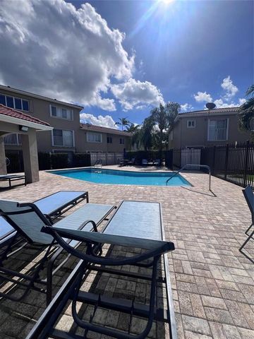 167 RIVIERA Circle, Weston, FL 33326