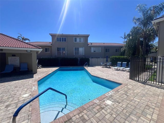 167 RIVIERA Circle, Weston, FL 33326