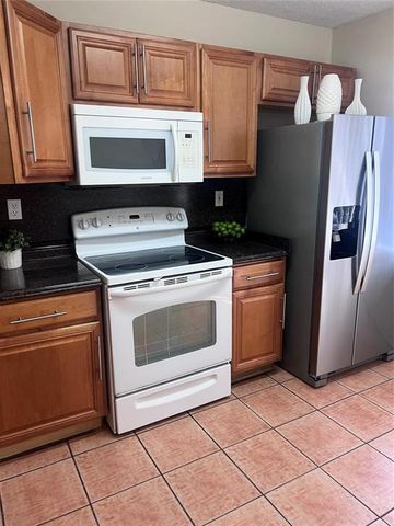 167 RIVIERA Circle, Weston, FL 33326
