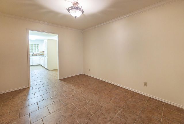 7002 Miami Avenue, Lubbock, TX 79413