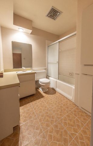 7002 Miami Avenue, Lubbock, TX 79413