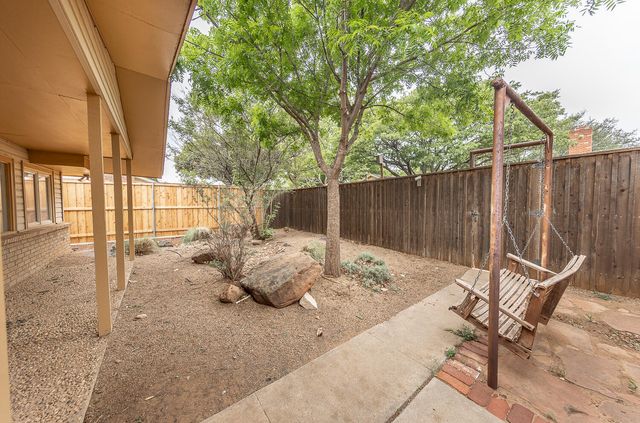 7002 Miami Avenue, Lubbock, TX 79413