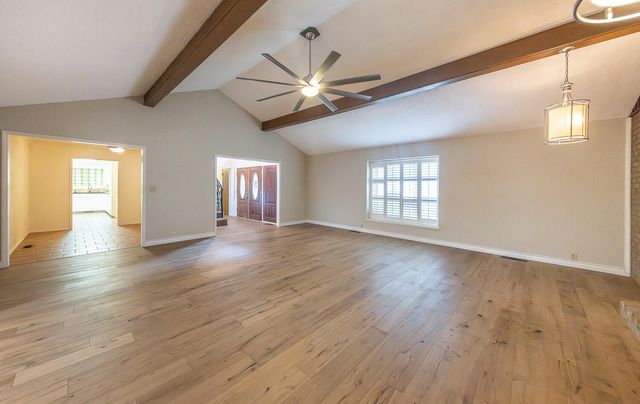 7002 Miami Avenue, Lubbock, TX 79413