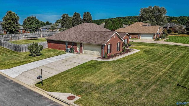 109 Shallowhill Road, Huntsville, AL 35811