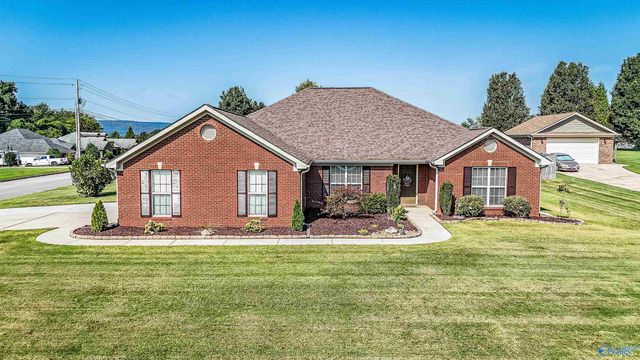109 Shallowhill Road, Huntsville, AL 35811