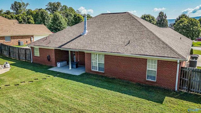 109 Shallowhill Road, Huntsville, AL 35811