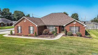 109 Shallowhill Road, Huntsville, AL 35811