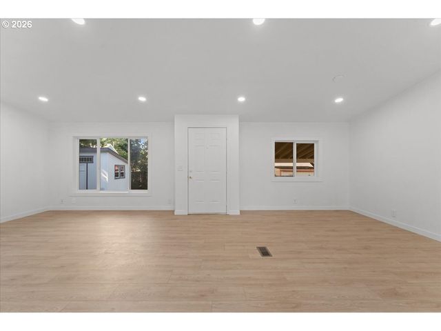 4172 Se DRAKE St, Milwaukie, OR 97222