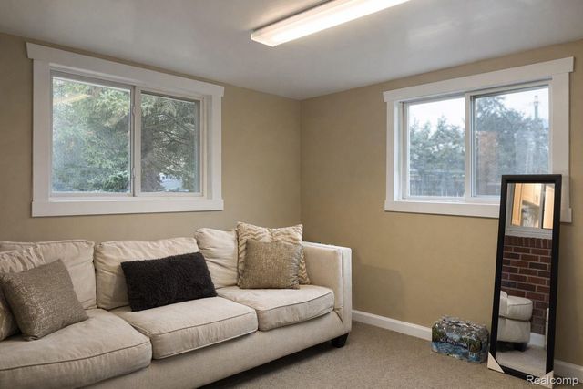 35403 Seville Street, Clinton Charter Township, MI 48035