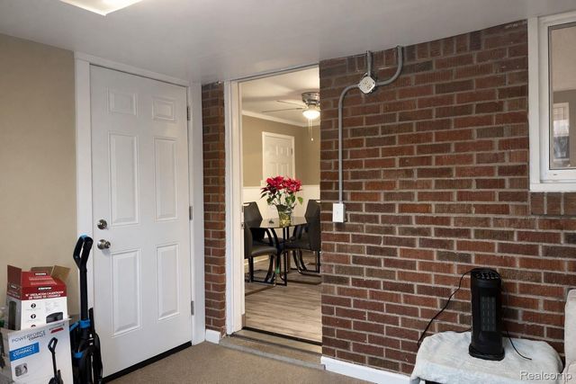 35403 Seville Street, Clinton Charter Township, MI 48035