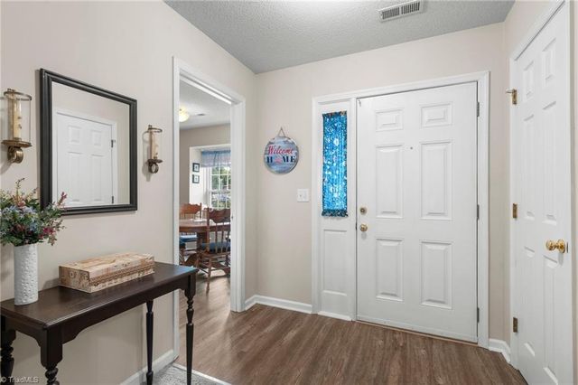 1006 Hastings Hill Road, Kernersville, NC 27284