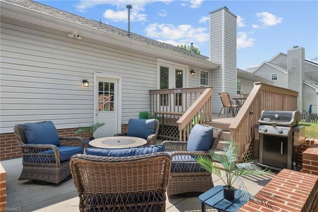 1006 Hastings Hill Road, Kernersville, NC 27284