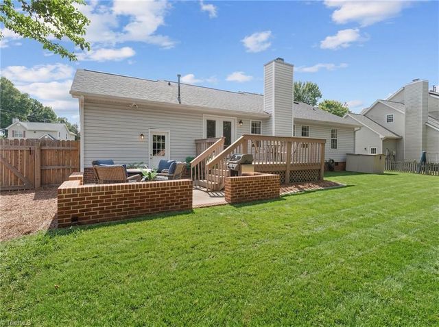 1006 Hastings Hill Road, Kernersville, NC 27284