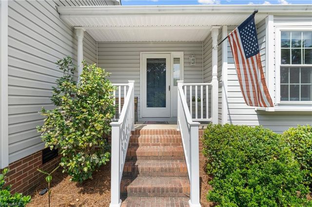 1006 Hastings Hill Road, Kernersville, NC 27284