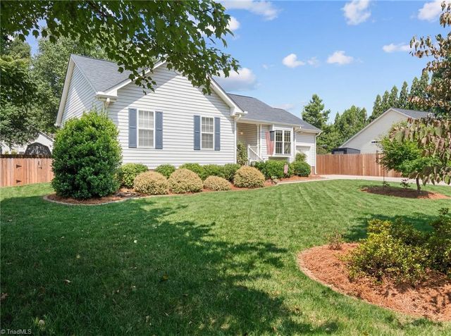1006 Hastings Hill Road, Kernersville, NC 27284