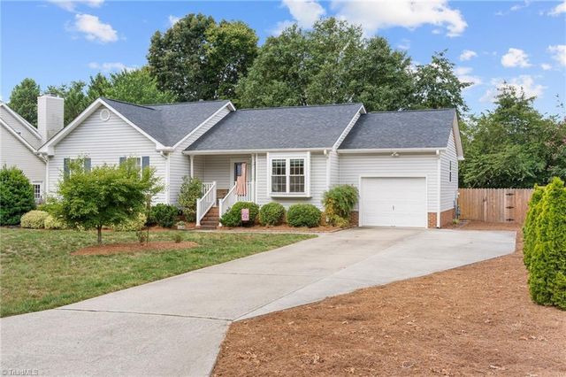 1006 Hastings Hill Road, Kernersville, NC 27284
