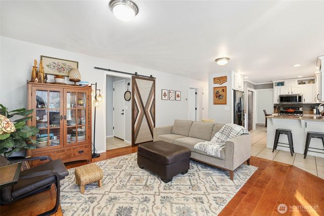 7032 Cavalier Street SW, Olympia, WA 98512