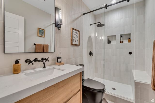 6643 W ROSARITA CT, Herriman, UT 84096