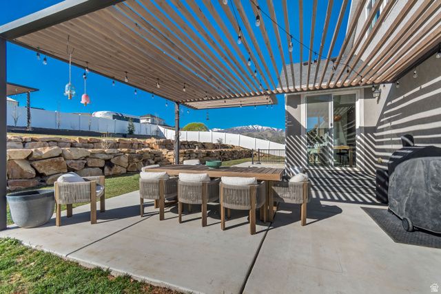 6643 W ROSARITA CT, Herriman, UT 84096