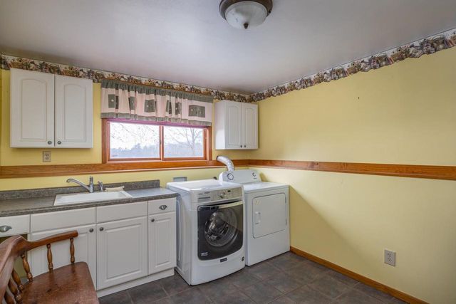 N6677 37TH AVENUE, Fremont, WI 54940