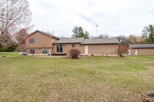 N6677 37TH AVENUE, Fremont, WI 54940