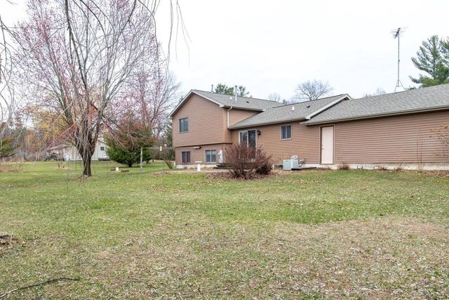 N6677 37TH AVENUE, Fremont, WI 54940