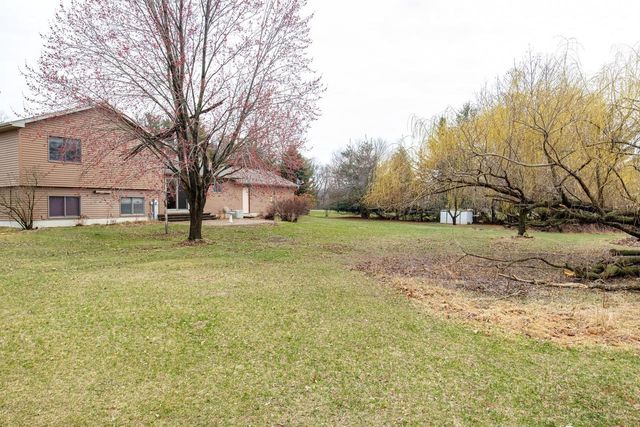 N6677 37TH AVENUE, Fremont, WI 54940