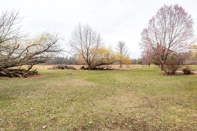 N6677 37TH AVENUE, Fremont, WI 54940