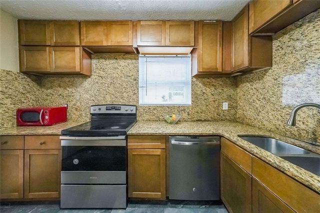 400 Winding River Drive E, Atlanta, GA 30350
