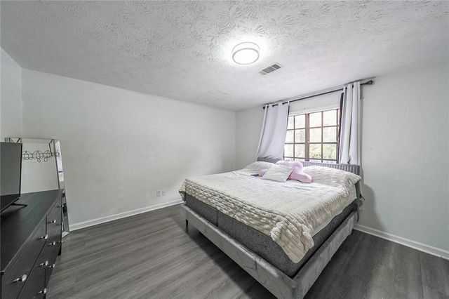 400 Winding River Drive E, Atlanta, GA 30350