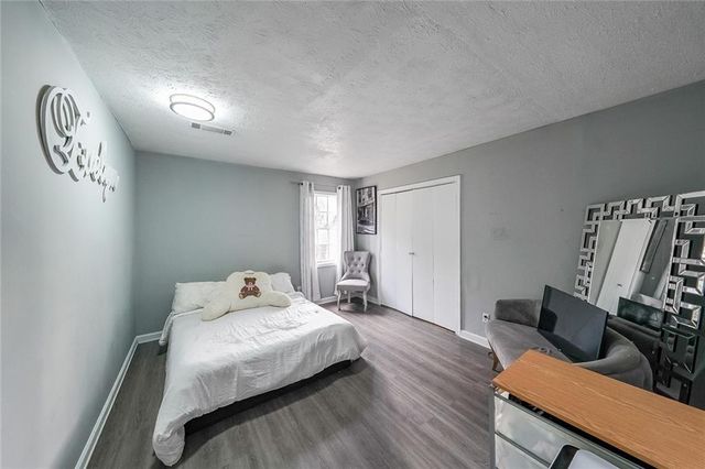 400 Winding River Drive E, Atlanta, GA 30350