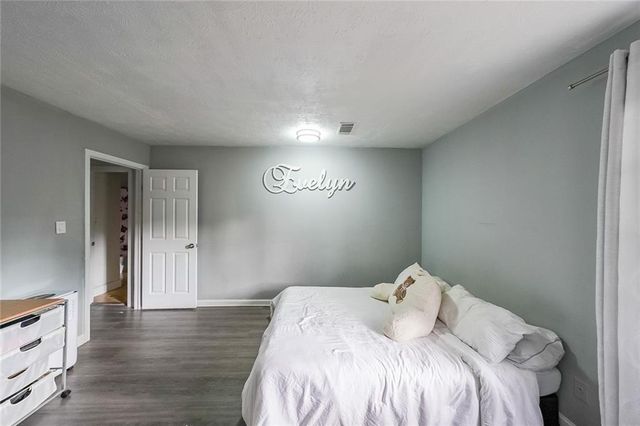 400 Winding River Drive E, Atlanta, GA 30350