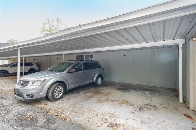 400 Winding River Drive E, Atlanta, GA 30350