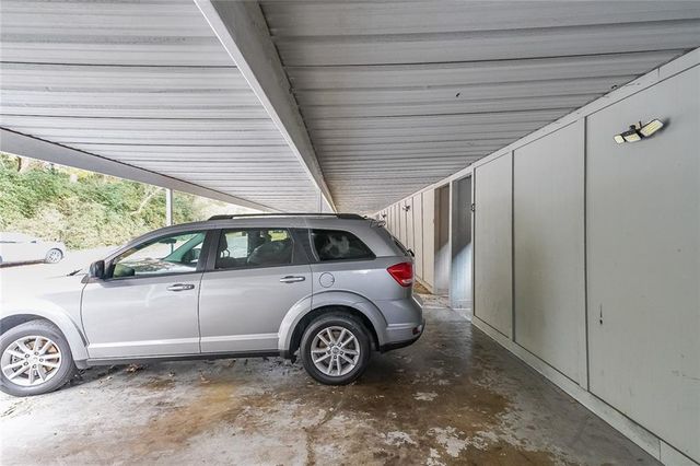 400 Winding River Drive E, Atlanta, GA 30350