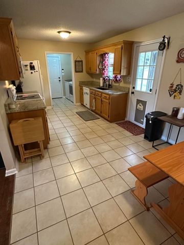 172 Pinewood Drive, Rock Spring, GA 30739