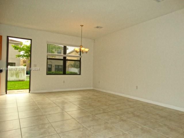 754 NE 191st Ter, Miami, FL 33179