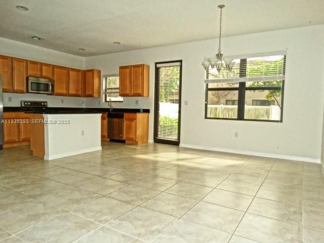 754 NE 191st Ter, Miami, FL 33179