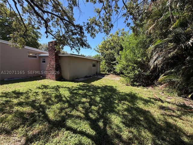 2751 N 66th Ave, Hollywood, FL 33024