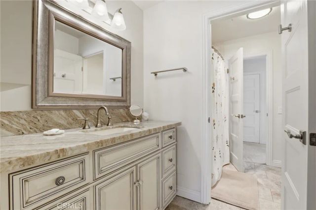 609 Meyer Lane 11, Redondo Beach, CA 90278