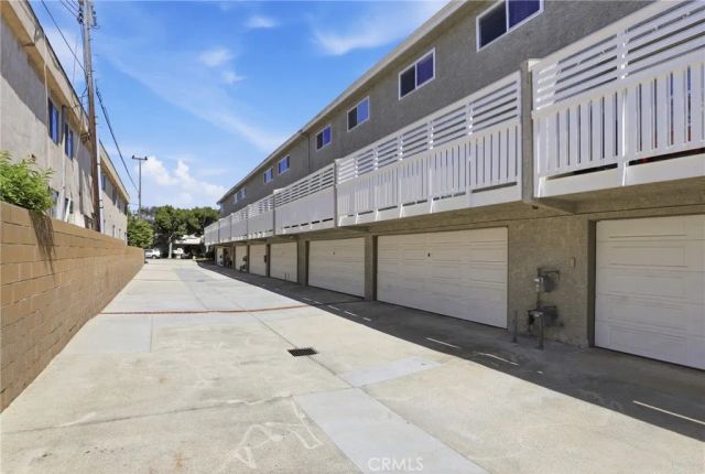 609 Meyer Lane 11, Redondo Beach, CA 90278
