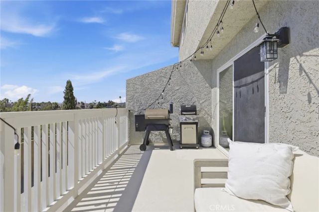 609 Meyer Lane 11, Redondo Beach, CA 90278