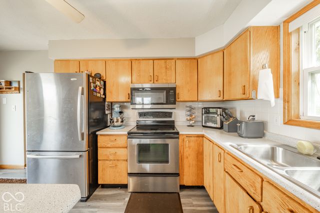 9815 S 300 W, Pendleton, IN 46064