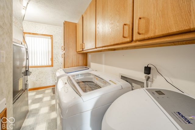 9815 S 300 W, Pendleton, IN 46064