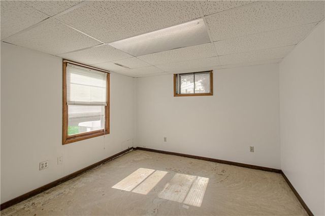6313 N Michigan Avenue, Gladstone, MO 64118